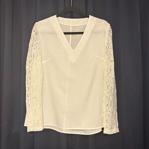 Elegant White Lace Sleeve Women's Top